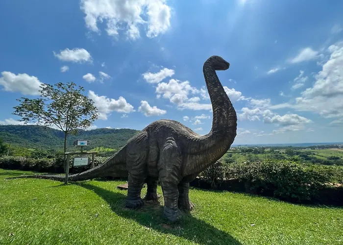 Pousada Vale Do Dinossauro
